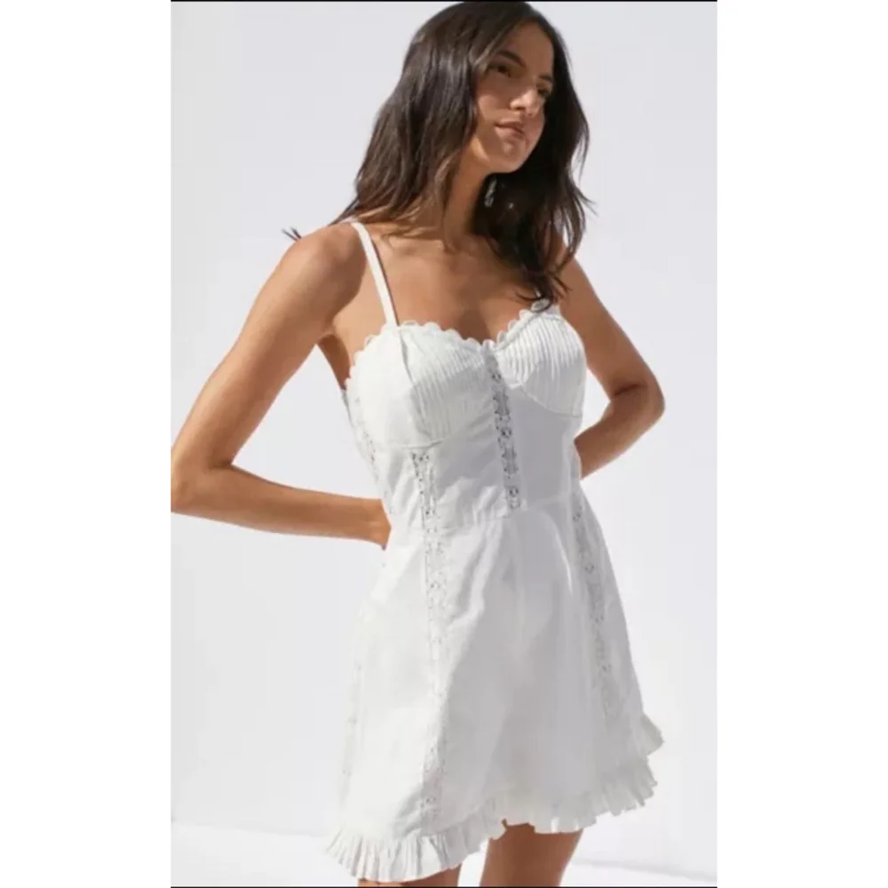 Urban Outfitters Juliette Lace Inset Romper S Eyelet Ruffles Cottage Coquette